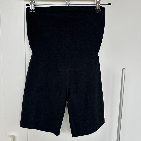 Beyond Yoga Maternity Spacedye Cruiser Maternity Biker Short, Gray, Size S, EUC - Picture 1 of 8
